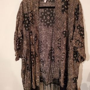 Bongo plus fringed kimono